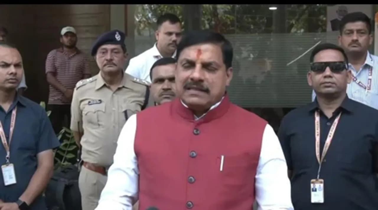 राहुल गांधी विदेश में खराब करते हैं देश की इज्जत : मोहन यादव