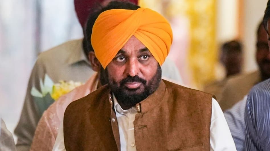 पंजाब सीएमओ में भ्रष्टाचार के मामलों पर हाईकोर्ट का बड़ा एक्शन, जांच का जिम्मा सीबीआई को सौंपा; दो महीने में मांगी रिपोर्ट