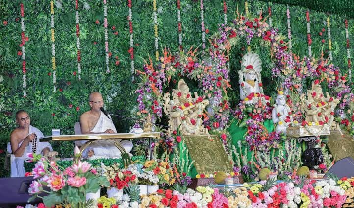 आंध्र प्रदेश का दौरा: राष्ट्रपति श्रीमती द्रौपदी मुर्मू विजयवाड़ा में करेंगी 'राष्ट्रीय सरस मेले' का भव्य उद्घाटन, ग्रामीण विकास को मिलेगी नई ताकत