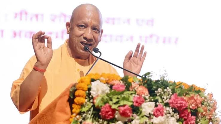 योगी सरकार का नगर विकास और ऊर्जा क्षेत्र की संभावनाओं का अधिक प्रभावी ढंग से इस्तेमाल करने पर जोर