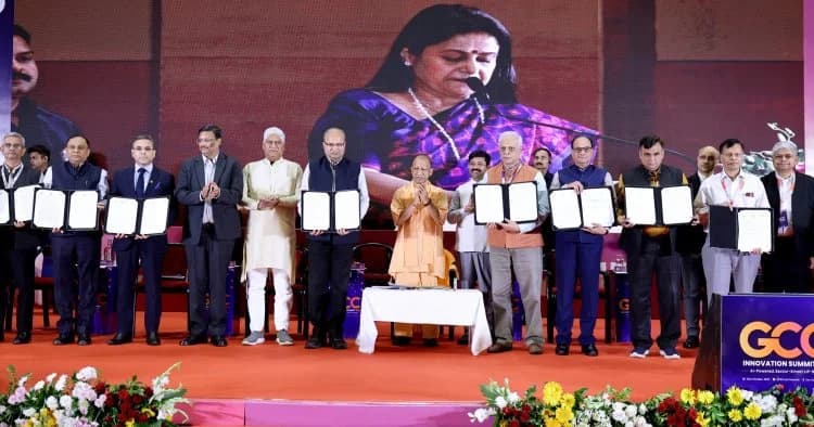 लखनऊ समिट में 15 समझौता ज्ञापनों पर हस्ताक्षर, पांच निवेशकों को आशय-पत्र जारी, 13 शैक्षणिक संस्थानों से साझेदारी