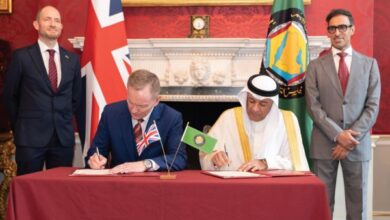 Photo of UK signs trade agreement with six Gulf nations