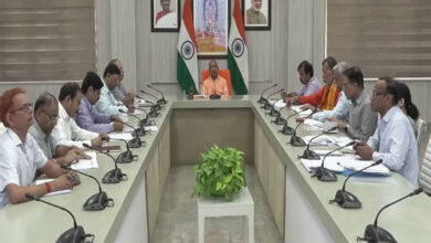 Photo of Uttar Pradesh CM Yogi Adityanath chairs meeting with Labour Department