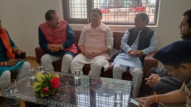 Photo of उत्तराखंड के मुख्यमंत्री के हेलीकॉप्टर की रुद्रप्रयाग में इमरजेंसी लैंडिंग