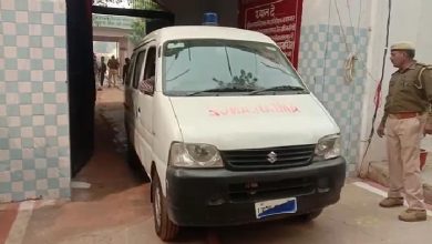 Photo of सेन्ट्रल जेल फतेहगढ़ में कैदियों के पथराव में सिपाही घायल, एम्बुलेंस भेजा गया अस्पताल