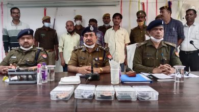 Photo of देवरिया : एसओजी ने किया फर्टिलाइजर गोरखपुर में नौकरी देने के नाम पर गिरोह का भंडाफोड़