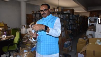 Photo of उप मुख्यमंत्री ने सप्लाई गोदाम पर मारा छापा, 16 करोड़ की एक्सपार्ड दवाएं मिलीं