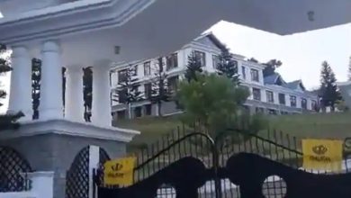 Photo of हिमाचल प्रदेश विधानसभा के धर्मशाला परिसर के गेट पर लगाए खालिस्तान के झंडे