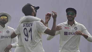 Photo of ढाका टेस्ट : भारत की पकड़ मजबूत, तीसरे दिन लंच तक बांग्लादेश ने अपनी दूसरी पारी में 71 रन पर खोए 4 विकेट