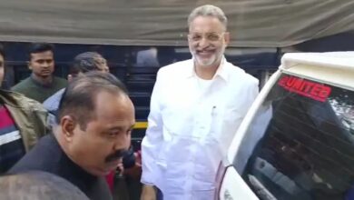 Photo of मुख्तार अंसारी को जेलर पर रिवाल्वर तानने के मामले में सुप्रीम कोर्ट से राहत