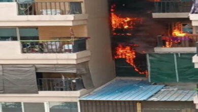 Photo of मंदिर में रखे दिए से लगी थी गौर सिटी सोसाइटी के फ्लैट में भीषण आग