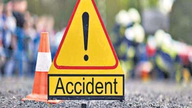 Photo of सीतापुर : बेकाबू रोडवेज बस पटरी दुकानदारों पर चढ़ी, तीन की मौत