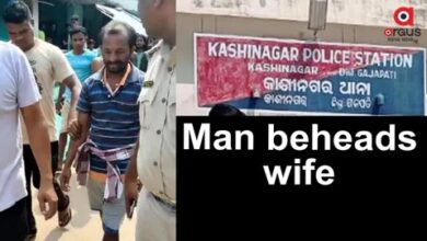 Photo of पत्नी का कटा सिर ले गया गांव