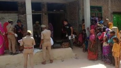 Photo of कानपुर देहात: रजाई को लपेटकर मां ने बच्चों के साथ लगाई आग, माँ-बेटे की मौत