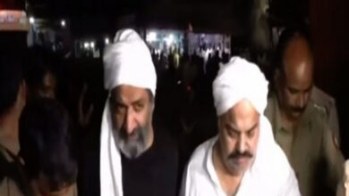 Photo of अतीक की बहन ने की हत्‍याकांड की जांच सुप्रीम कोर्ट के सेवानिवृत्‍त न्‍यायाधीश से कराने की मांग