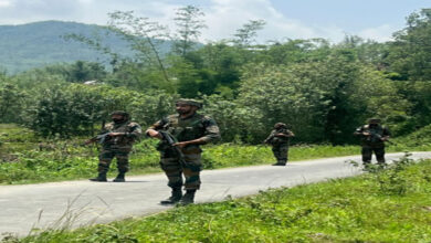 Photo of मणिपुर में उग्रवादियों ने ग्राम रक्षा बल के तीन स्वयंसेवकों की हत्या की