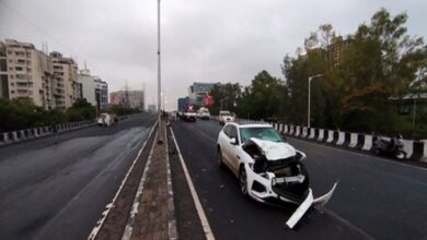 Photo of अहमदाबाद में भीड़ पर चढ़ी तेज़ रफ़्तार जगुआर कार, नौ की मौत
