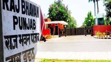 Photo of पंजाब राजभवन में काम करने वाले कर्मचारी ने किया सुसाइड