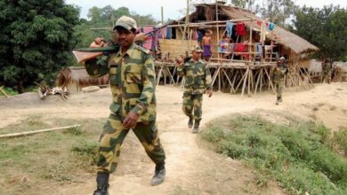 Photo of बांग्लादेश से भारत आई फातेमा, अवैध रूप से सीमा पार करने पर हुई गिरफ्तारी 