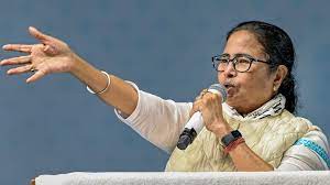 Photo of ‘इतना घमंड क्यों…’, Mamata Banerjee का कांग्रेस पर तीखा प्रहार, हिम्मत है तो बनारस में बीजेपी को हराओ