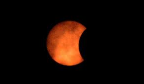 Photo of  8 अप्रैल में लगेगा साल का पहला सूर्य ग्रहण, जानिए कहां-कहां दिखेगा साल का पहला ग्रहण
