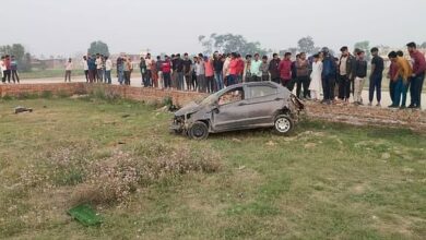 Photo of बेकाबू कार डिवाइडर से टकराई, चार लोगों की मौत