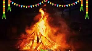 Photo of सर्वार्थ सिद्धि योग बुधादित्य और रवि योग में 24 मार्च को होगा होलिका दहन, राशि अनुसार करें होलिका दहन पूजा