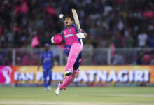 Photo of आईपीएल : यशस्वी का नाबाद शतक, राजस्थान की 9 विकेट से जीत