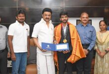 Photo of शतरंज विजेता गुकेश को तमिलनाडु सरकार से नकद पुरस्कार मिला