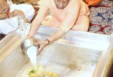 Photo of सीएम योगी ने काल भैरव व काशी विश्वनाथ मंदिर में लिया आशीर्वाद