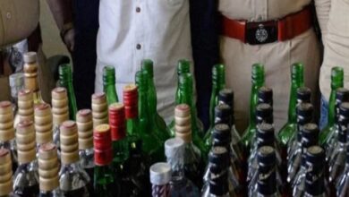 Photo of रिश्वत लेकर शराब मामले में आरोपी को छोड़ने के मामले में उत्पाद दारोगा निलंबित