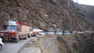 Photo of जम्मू-श्रीनगर हाईवे छोटे वाहनों के लिए दोनों तरफ से खुला