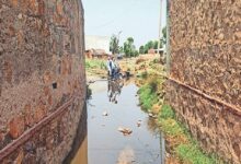 Photo of सुंबल के आशाम गांव में जलभराव की समस्या से लोग परेशान