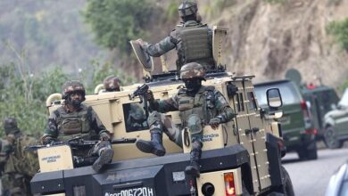 Photo of पाकिस्तान की तरफ से लगातार हो रही उकसावे वाली गोलीबारी, भारतीय सैनिकों से मिल रहा जवाब (There is continuous provocative firing from Pakistan, Indian soldiers are responding