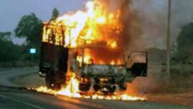Photo of रांची में उग्रवादियों ने छह गाड़ियों में लगाई आग, क्षेत्र में दहशत