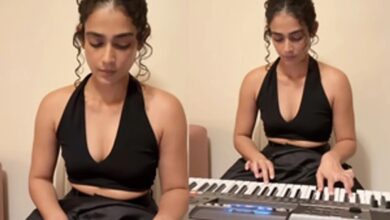 Photo of अभिनेत्री आकांक्षा सिंह ने पियानो पर छेड़ी ‘जब हैरी मेट सेजल’ के ‘हवाएं’ की धुन