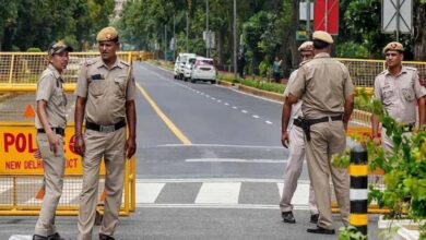 Photo of New Year: दिल्ली पुलिस ने कसी कमर, कड़ी सुरक्षा के लिए तैनात होंगे 10 हजार पुलिसकर्मी