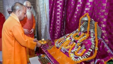 Photo of सौ साल पुराना है राम मंदिर और गोरक्षपीठ का रिश्ता