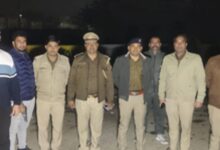 Photo of नोएडा : पुलिस ने मुठभेड़ में बदमाश को किया गिरफ्तार, लूट का सामान, अवैध हथियार बरामद