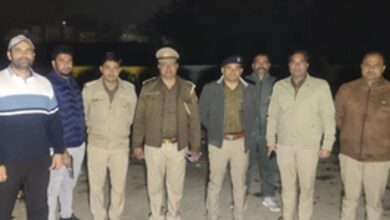 Photo of नोएडा : पुलिस ने मुठभेड़ में बदमाश को किया गिरफ्तार, लूट का सामान, अवैध हथियार बरामद