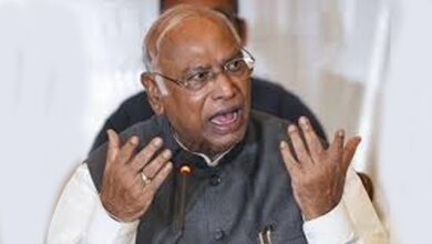 Photo of Mallikarjun Kharge: बेटी बचाओ, बेटी पढ़ाओ योजना को लेकर कांग्रेस ने केंद्र सरकार पर लगाया बड़ा आरोप : बीएस राय