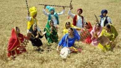 Photo of बैसाखी के खास अवसर पर अपने मित्रों और परिजनों को इन संदेशों से दें शुभकामनाएं