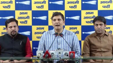 Photo of दिल्ली में प्राइवेट स्कूलों की फीस वृद्धि को लेकर ‘आप’ ने भाजपा सरकार पर साधा निशाना