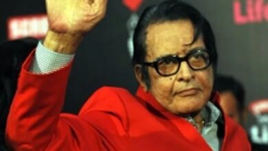 Photo of मनोज कुमार स्मृति शेष: ‘मां की खातिर’ डॉक्टर-नर्स को पीटा, पिता की याद में डिप्रेशन का दर्द झेला