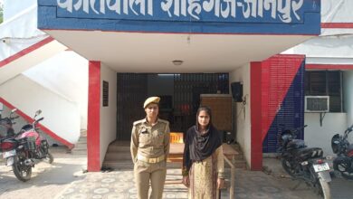 Photo of पुलिस मुठभेड़ में सहयाेगी महिला के साथ गो तस्कर गिरफ्तार