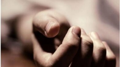 Photo of उत्तर प्रदेश : देवरिया में एक युवक का शव मिलने से हड़कंप