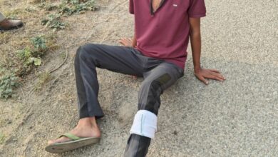 Photo of पुलिस मुठभेड़ में तीन लुटेरे गिरफ्तार, दो बदमाश घायल