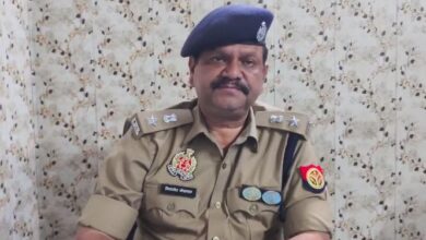 Photo of लखनऊ : कैसरबाग बस अड्डा पर वकीलों के गुटों में फायरिंग, दो घायल