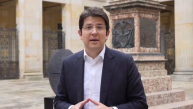 Photo of कोलंबिया में राष्ट्रपति पद के उम्मीदवार मिगुएल उरीबे को रैली के दौरान मारी गोली