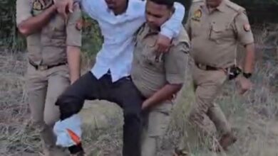 Photo of तीन वर्षीय मासूम के साथ दुष्कर्म करने वाला आरोपी पुलिस मुठभेड़ में गिरफ्तार